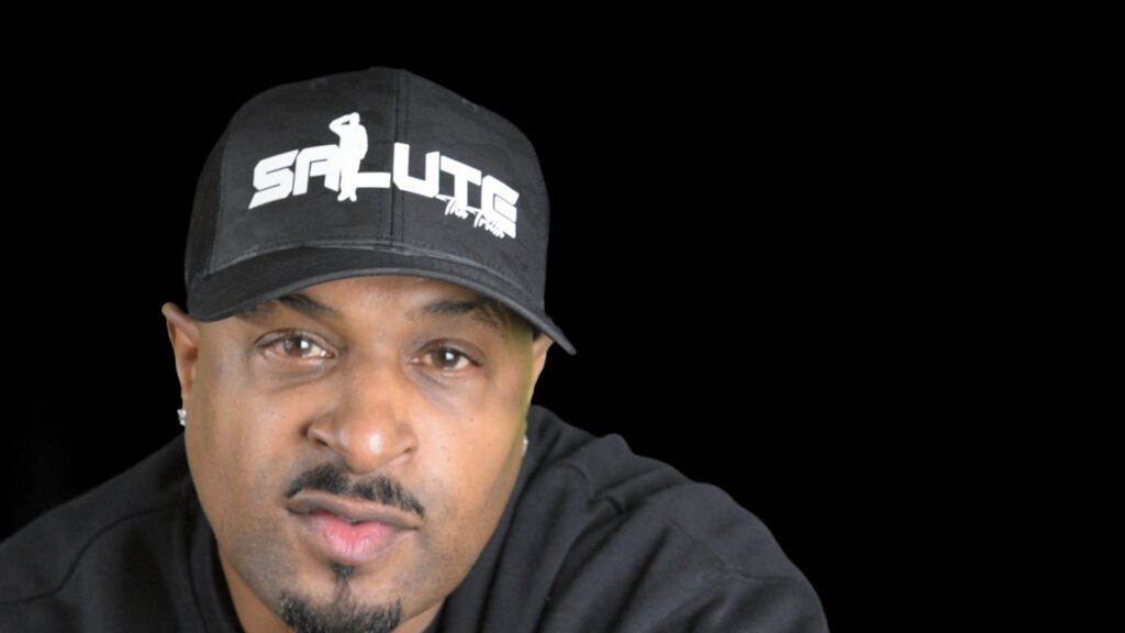 salute face still 1(black background)